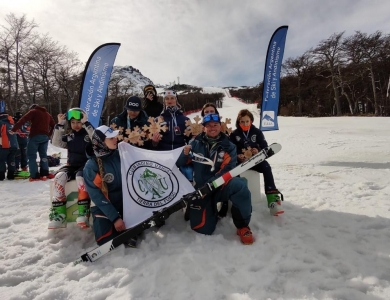 ESCUELA DE COMPETICION U16 SKI ALPINO 