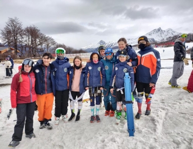 ESCUELA DE COMPETICION U16 SKI ALPINO 